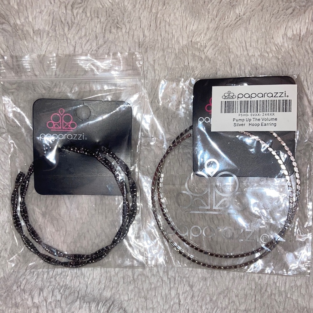 Paparazzi Set of 2 Hoop Earrings - BNWT